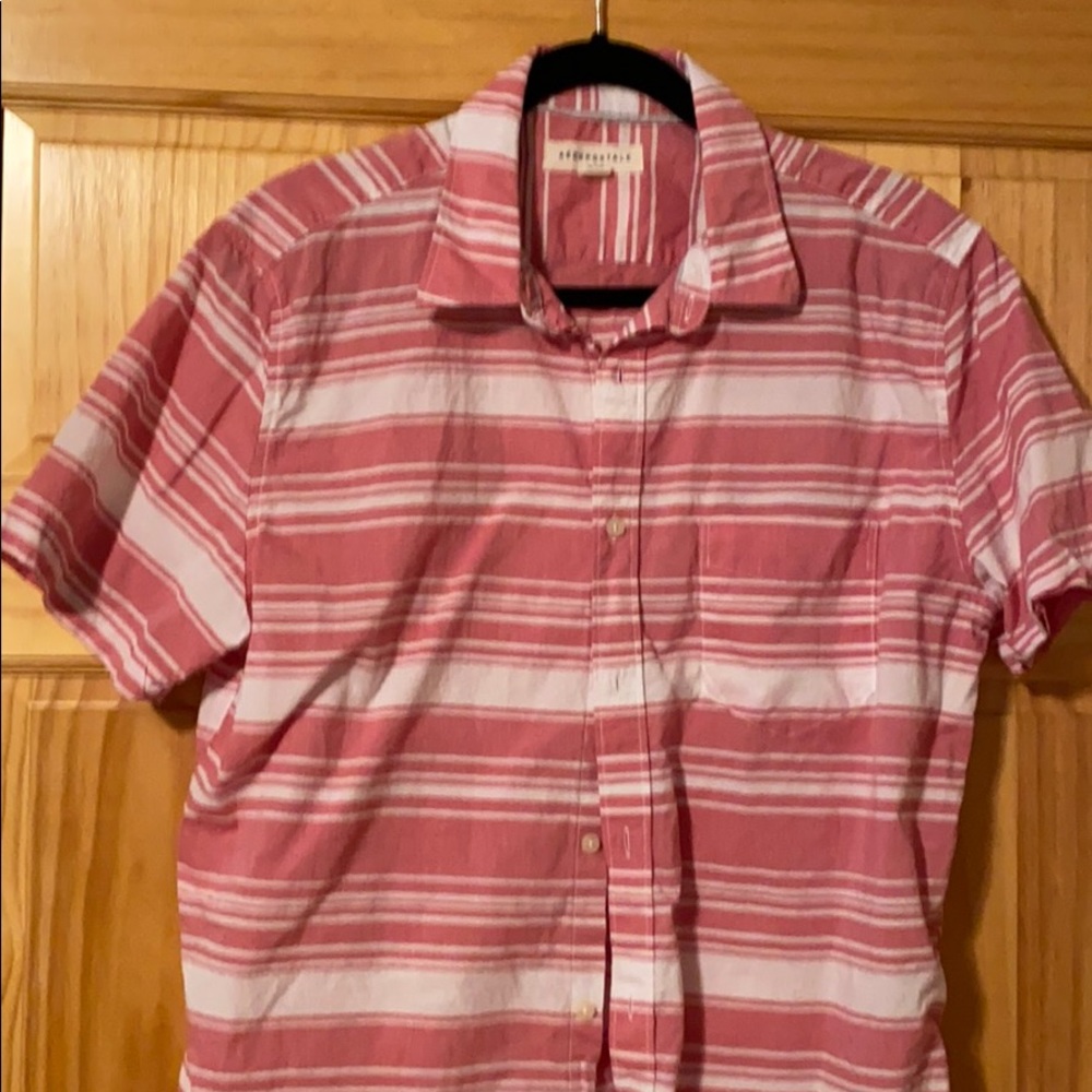 Dress shirt in great condition!!